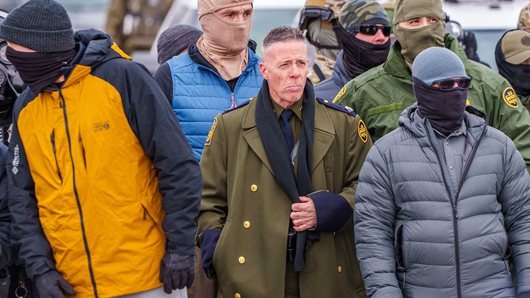 Šéf ICE budí odpor. Po dalším zabití se ozval i silný spojenec republikánů